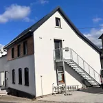Happy Apartment