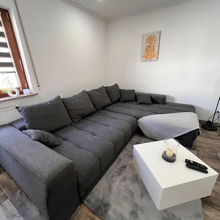 Apartment Happy