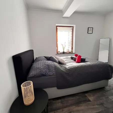 Happy Apartment *